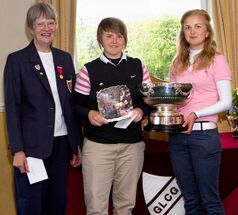 County President Marion Jackson with Jo Hodge and 2012 Champion Shelby Smart
